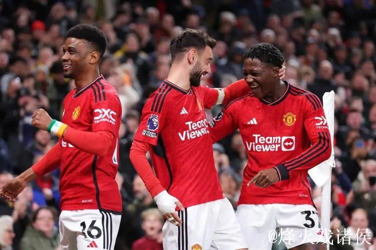 记者:除亚当斯外,曼联也关注伯恩茅斯另一位中场斯科特 记者:除亚当斯外,曼联也关注伯恩茅斯另一位中场斯科特